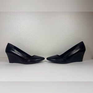 NWOT Franco Sarto Black Leather Wedge Pumps  -  Size 9.5